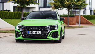 Pretendentas tapti Lietuvos metų automobiliu 2023 m.: Audi RS3 Limousine