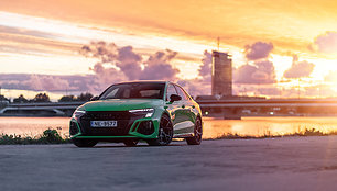 Pretendentas tapti Lietuvos metų automobiliu 2023 m.: Audi RS3 Limousine