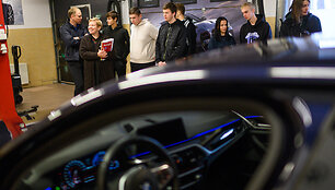 BMW laboratorija Vilniaus automechanikos ir verslo mokykloje