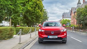 Pretendentas į „Lietuvos metų automobilio 2023 m.“ titulą: Honda HRV