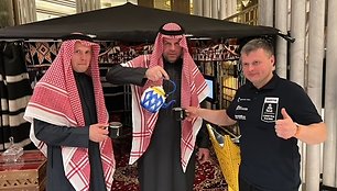 Slavomir Volkov ir Tomas Gužauskas pasipuošė arabiškais rūbais