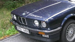 Keturi BMW E30 žibintų valytuvai. (nakhon100, Wikimedia (CC BY 2.0)
