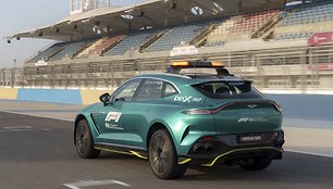 Naujas Formulės 1 medikų „Aston Martin DBX707“