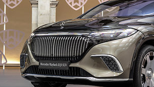 Pristatytas pirmasis visiškai elektrinis „Maybach“ modelis EQS SUV 680