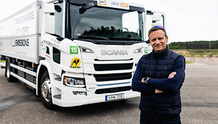 Vitoldas Milius elektriniu sunkvežimiu „Scania“ siekė nuvažiuojamo atstumo rekordo