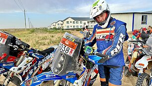 Septintoji &bdquo;Taklimakan rally&ldquo; diena, Arūnas Gelažninkas