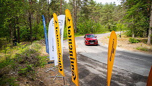 „Press rally“ daugybę apdovanojimų pelnė „Mazda-15min“ komanda