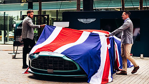 „Aston Martin DB12“ Vilniuje