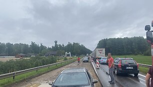 Spūstis magistraliniame kelyje A10 ties Pasvaliu