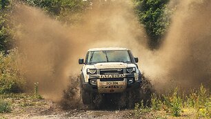 &bdquo;Defender&ldquo; su &bdquo;Bowler&ldquo; rengia specialų ralio čempionatą