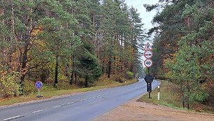 Eismo apribojimai prie Kairėnų kapinių Vilniuje