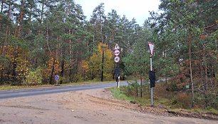 Eismo apribojimai prie Kairėnų kapinių Vilniuje