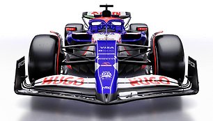 „Red Bull“ dukterinės F1 komandos „Visa Cash App“ bolidas