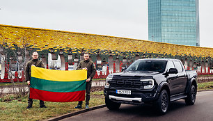 V.Milius ir A.Bubinas Lietuvą apkeliavo „Ford Ranger Raptor“