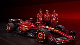 „Ferrari“ pristatė naują F1 bolidą SF-24