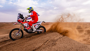 Motociklininkas Mykolas Paulavičius Abu Dhabi Desert Challenge