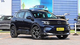 Rusija spjauna į ES sankcijas: savo gamykloje surenka naują „Citroen C5 Aircross“