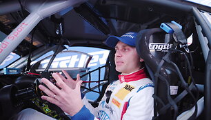 jono-karklio-nuotykiai-oscherslebene-adac-gt-masters-lenktynese