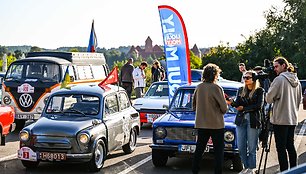 Lietuvoje rengiamas istorinių automobilių ralis