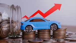 Automobilių vertė (Shutterstock nuotr.)