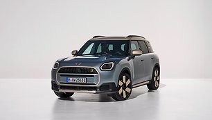 Elektrinis visureigis „MINI Countryman“