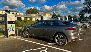 Merit Piibe kelionė elektromobiliu per Baltijos &scaron;alis