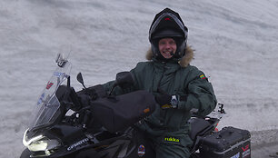Karolis Mieliauskas motociklu pasiekė &scaron;iauriausią Europos ta&scaron;ką Nordkapą