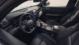 Hibridinis &bdquo;Lynk & Co 01&ldquo;