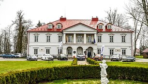 Bistrampolio dvare pristatyta viena gausiausių Lietuvos ralio komandų &bdquo;ABEPA ST-Sport&ldquo;