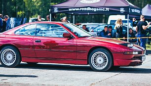 Klasikinis Manto Vara&scaron;kos BMW 8 (E31)