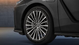 Lexus ES (2025)