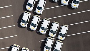 Lietuvos pa&scaron;tas įsigijo 170 &bdquo;Renault&ldquo; ir &bdquo;Dacia&ldquo; elektromobilių