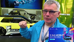 miuncheno-iaa-mobility-parodoje-eletrinio-renault-r5-turbo-premjera