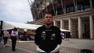 benediktas-cirba-kaip-sekesi-varsuvoje-vykusiame-drift-masters-grand-prix