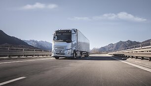 &bdquo;Volvo Trucks&ldquo; atnaujina vairuotojo budrumo stebėsenos sistemą