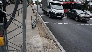 Pėstieji priversti eiti dviračiams skirta pervaža Kalvarijų g. Vilniuje