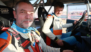 Dakar Classic starto arka, Karolis Rai&scaron;ys ir Christophe Marques