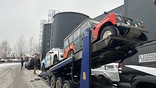 Defender kelionė autovežiu į Barseloną