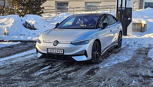 Arktinis elektromobilio Volkswagen ID.7 testas