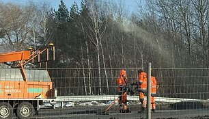 Didžiulės duobės automagistralėje