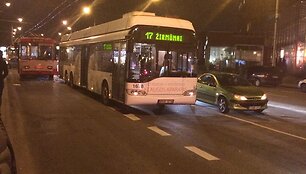 Trijų troleibusų avarija Žirmūnuose