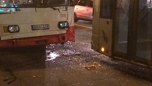 Trijų troleibusų avarija Žirmūnuose