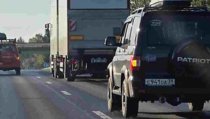 Automobiliai rusi&scaron;kais numeriais prie Kauno