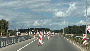 Eismas remontuojamuose A14 kelio Vilnius-Molėtai kelio ruožuose