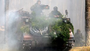 Pratybose &bdquo;Žaibo kirtis&ldquo; &ndash; staigūs veiksmai prie&scaron; tariamus separatistus 2015 m. gegužės 09 d. 