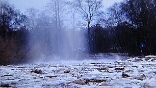 Ledų sprogdinimas per potvynį