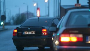 Fotopolicijos fotomįslė: kas vairuoja &scaron;į VW Passat