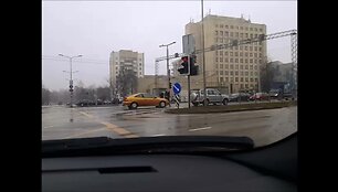 56dea4cbb1a15video_56dea4c7e9443
