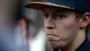 „Red Bull“ pilotas Daniilas Kvyatas taranavo Sebastieną Vettelį