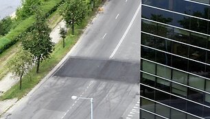Kelininkų &bdquo;siurprizo&ldquo; auka Vilniaus centre tapo &bdquo;Ferrari F355&ldquo;